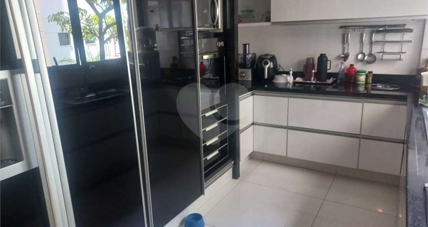 Apartamento com 3 quartos à venda em Vila Pompéia - SP