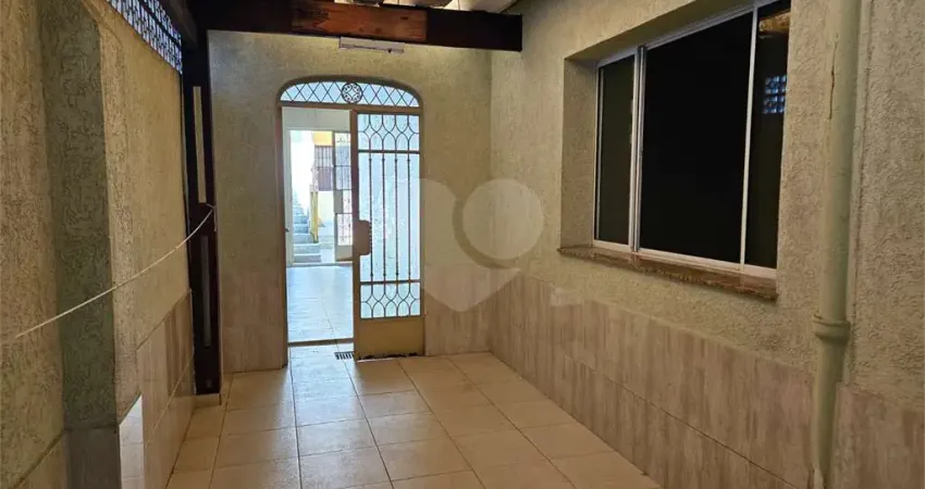 Casa com 3 quartos à venda em Água Branca - SP