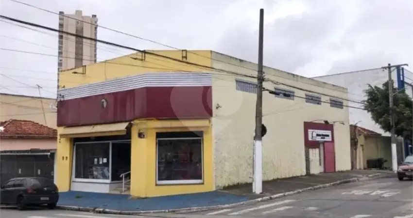 Salão Comercial à venda ou para locação em Vila Carrão - SP