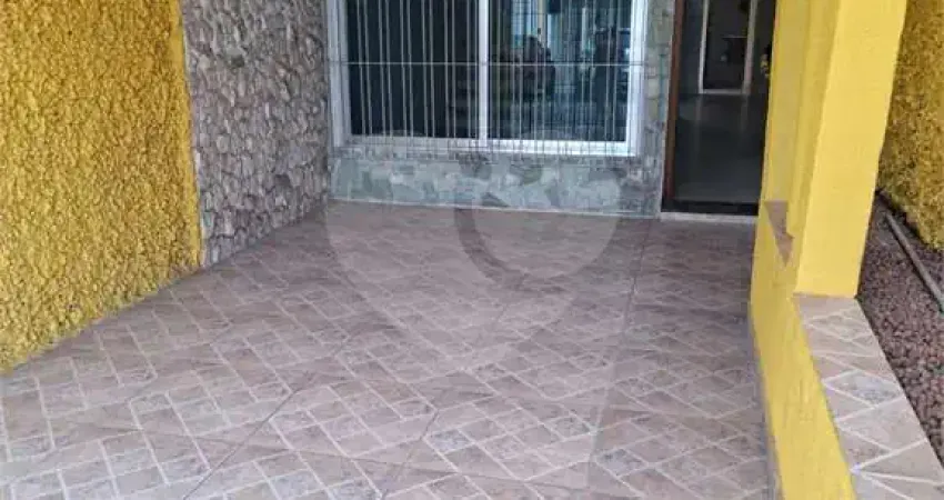 Sobrado com 3 quartos à venda ou para locação em Quarta Parada - SP