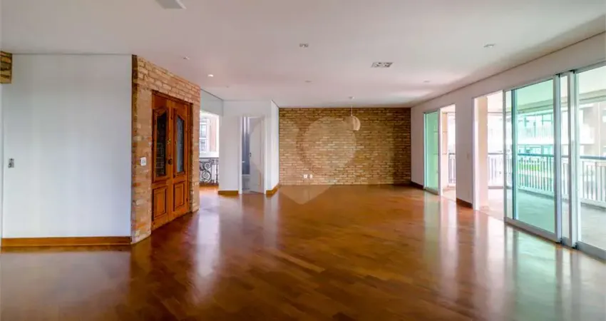 Apartamento com 3 quartos à venda em Vila Nova Conceição - SP