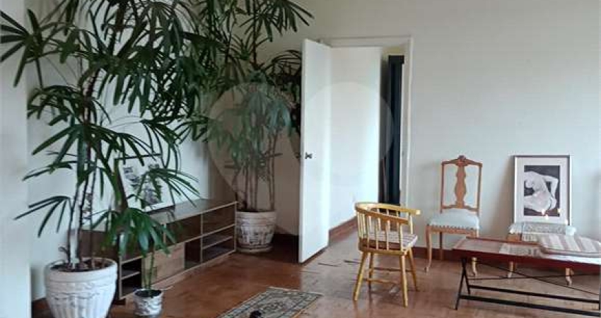 Apartamento com 4 quartos à venda ou para locação em Vila Mariana - SP