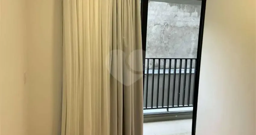 Apartamento com 1 quartos à venda ou para locação em Pinheiros - SP
