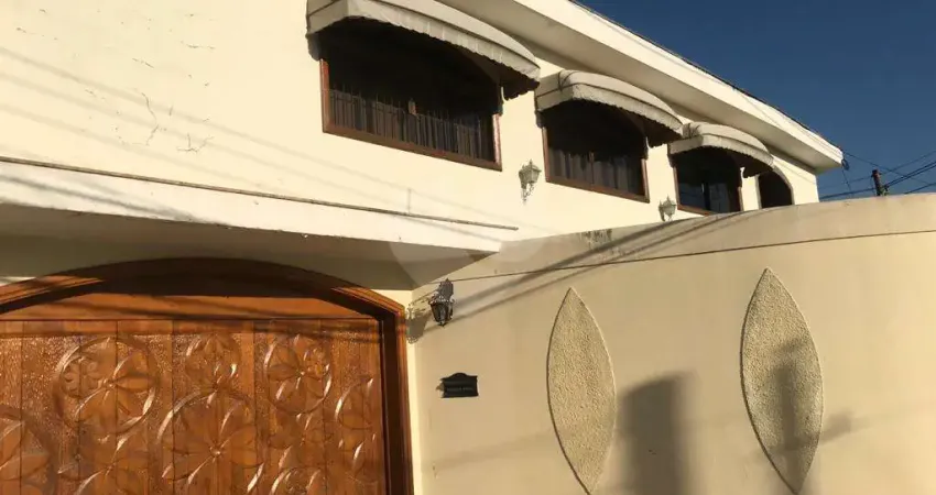 Casa térrea com 4 quartos à venda em Jardim Franca - SP