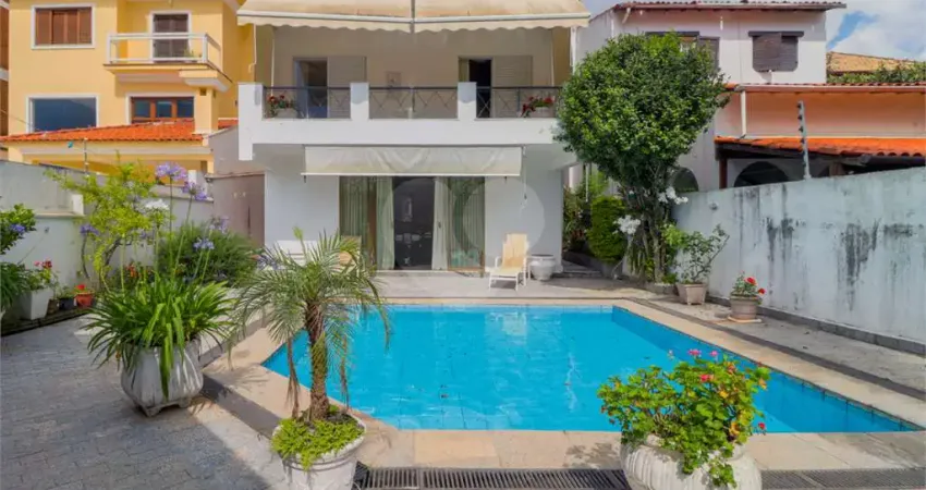 Casa com 4 quartos à venda em Vila Sônia - SP
