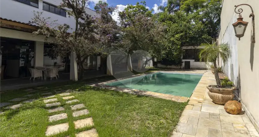 Casa com 4 quartos à venda na Rua Joaquim Cândido de Azevedo Marques, Real Parque, São Paulo