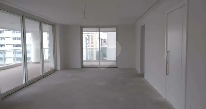 Apartamento com 4 quartos à venda em Santa Cecília - SP