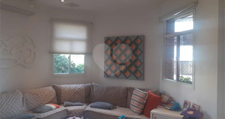 Apartamento com 4 quartos à venda em Moema - SP