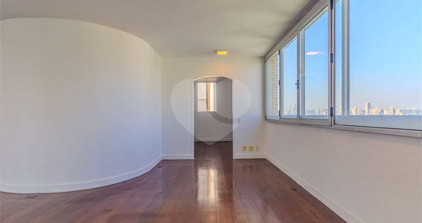 Apartamento com 3 quartos à venda em Alto De Pinheiros - SP