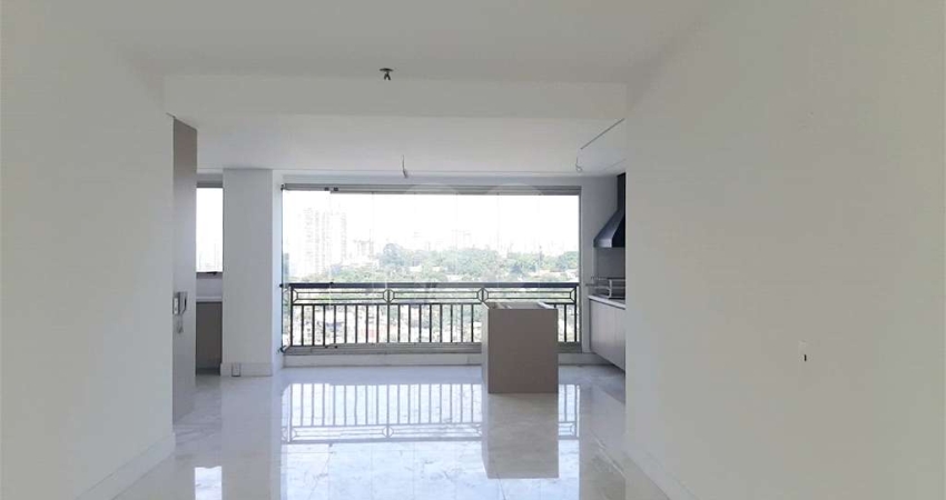 Apartamento com 4 quartos à venda ou para locação em Real Parque - SP