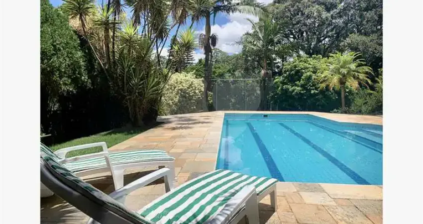 Casa com 5 quartos à venda ou para locação em Granja Viana - SP