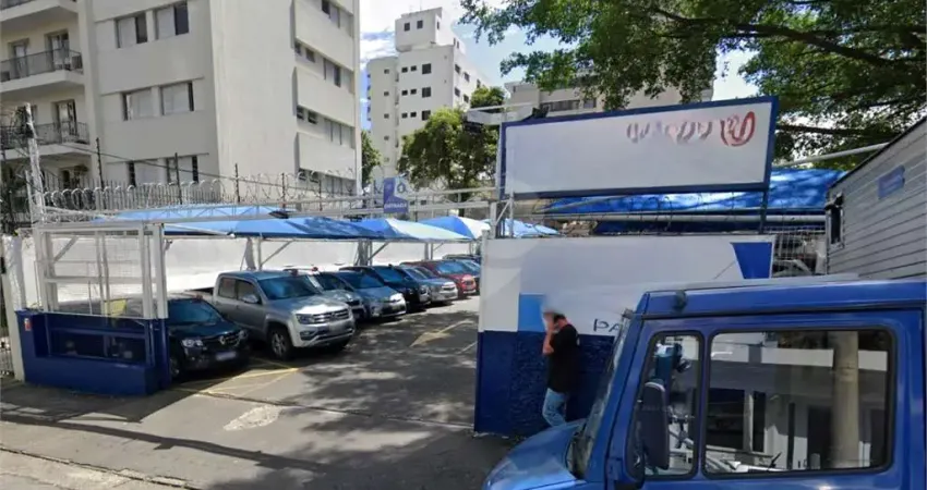 Terreno à venda na Rua Morais de Barros, Campo Belo, São Paulo