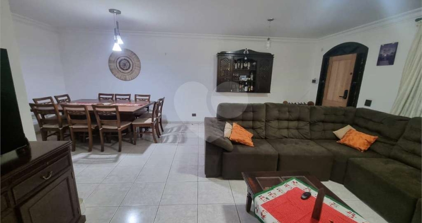 Casa com 4 quartos à venda na Rua João de Góis, Campo Limpo, São Paulo