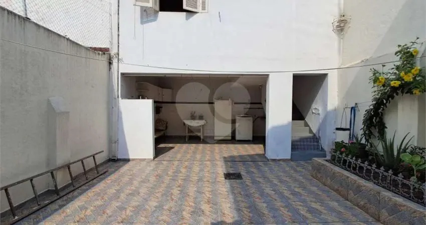 Casa com 3 quartos à venda na Rua Crasso, Lapa, São Paulo