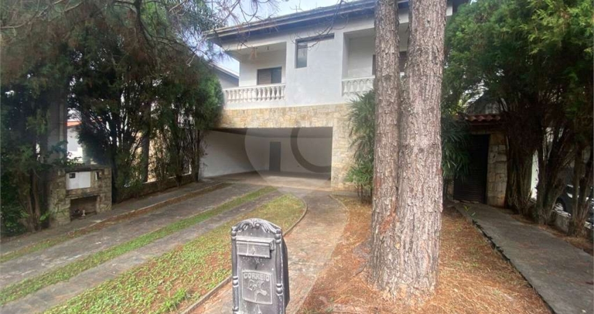 Condomínio com 4 quartos à venda em Alphaville - SP