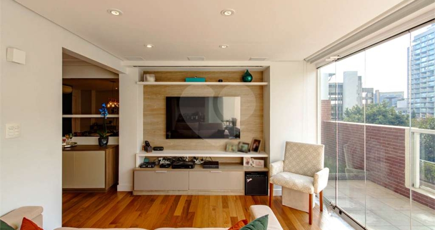Apartamento com 3 quartos à venda em Vila Clementino - SP