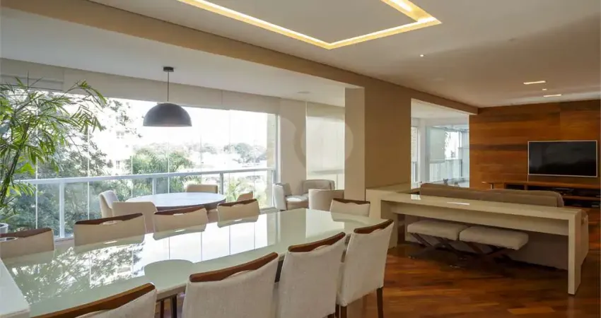 Apartamento com 3 quartos à venda em Campo Belo - SP