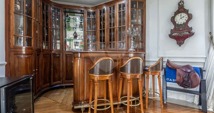 Apartamento com 4 quartos à venda em Cerqueira César - SP