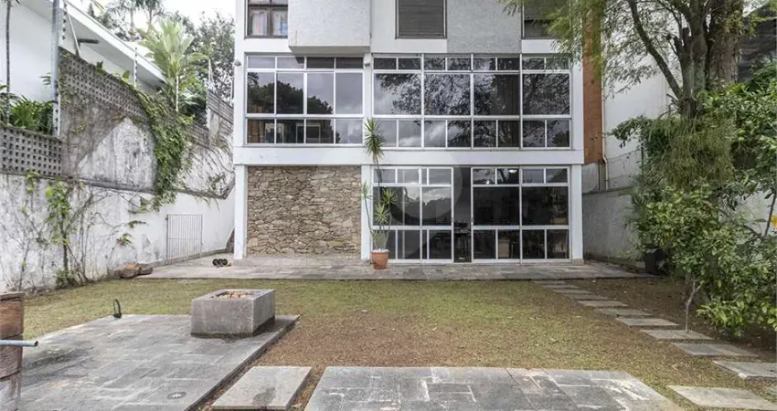 Casa com 3 quartos à venda em Alto De Pinheiros - SP