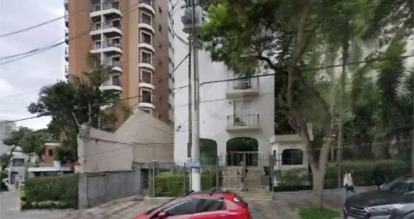 Apartamento com 3 quartos à venda em Aclimação - SP