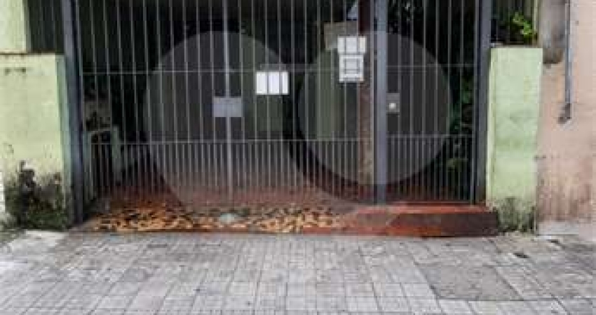 Casa com 8 quartos à venda na Rua Pirapitingui, Liberdade, São Paulo