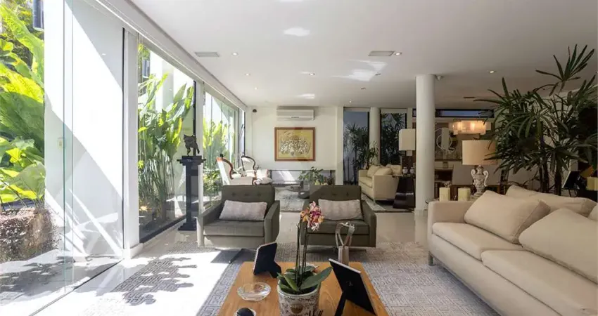 Casa com 5 quartos à venda em Alto de Pinheiros, São Paulo