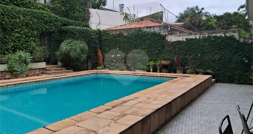 Casa com 4 quartos à venda na Avenida Diógenes Ribeiro de Lima, Alto de Pinheiros, São Paulo