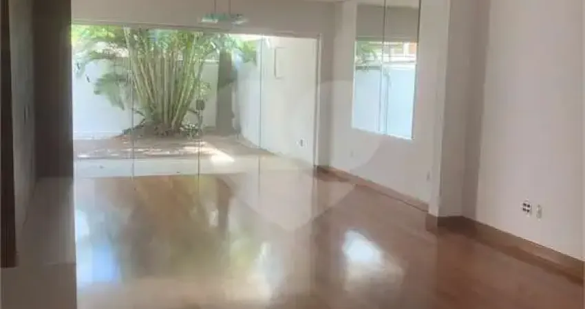 Casa em condomínio fechado com 3 quartos à venda na Rua Marcondésia, Chácara Flora, São Paulo