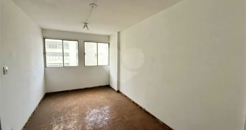 Apartamento com 1 quarto à venda na Liberdade, São Paulo 
