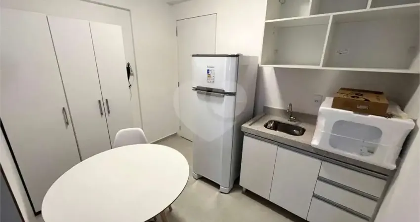 Kitnet / Stúdio para alugar na Rua Delegado Everton, 16, Bela Vista, São Paulo