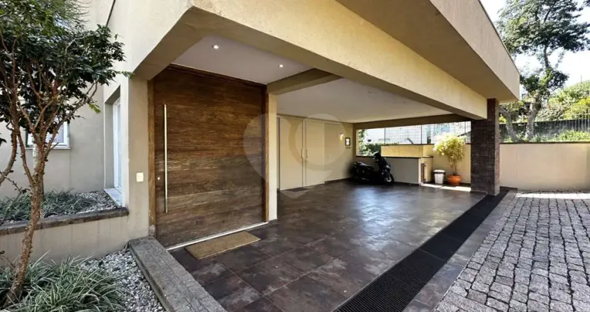 Terreno em condomínio fechado à venda no Granja Viana, Carapicuíba 