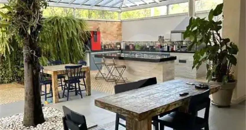 Terreno em condomínio fechado à venda no Alphaville, Santana de Parnaíba 