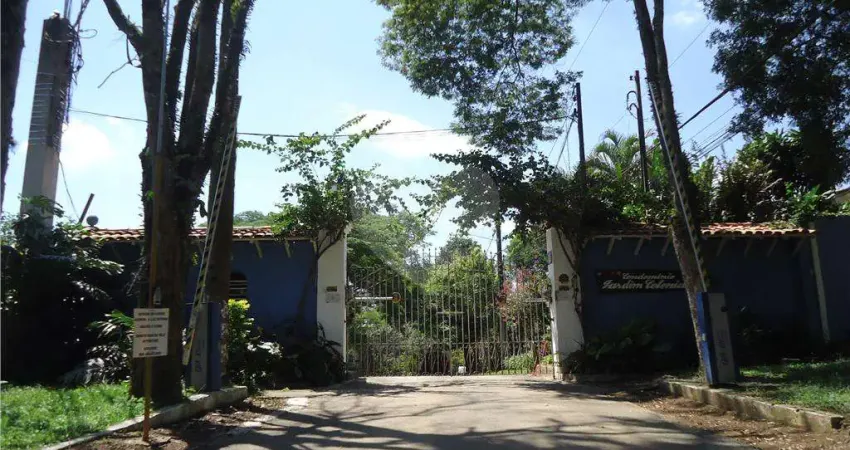 Terreno em condomínio fechado à venda no Granja Viana, Carapicuíba 