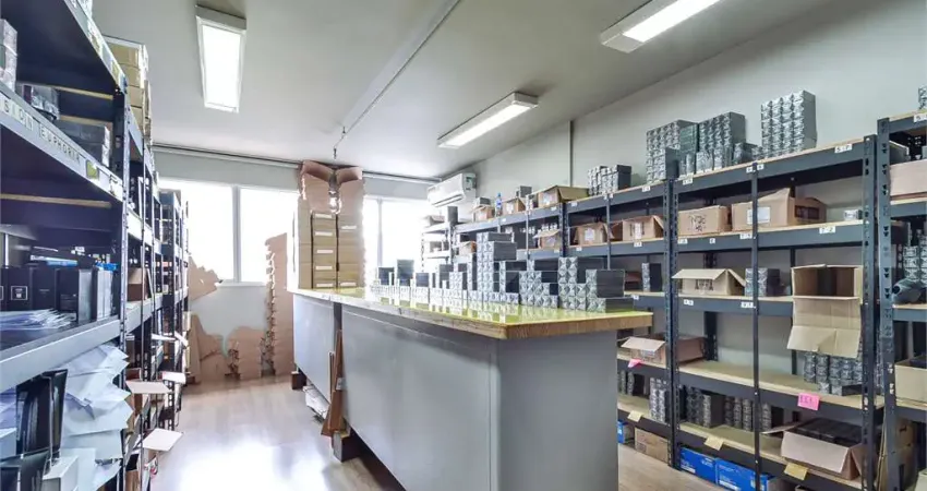 Prédio à venda na Rua Clélia, 554, Lapa, São Paulo