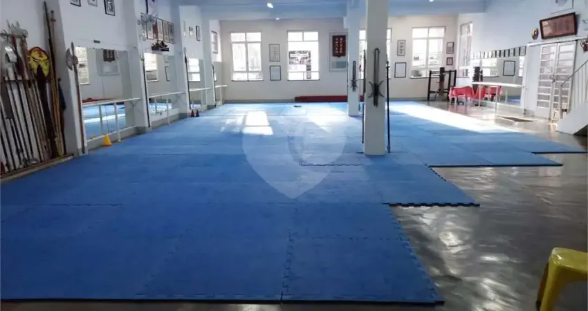 Casa comercial para alugar na Rua João Moura, 288, Pinheiros, São Paulo