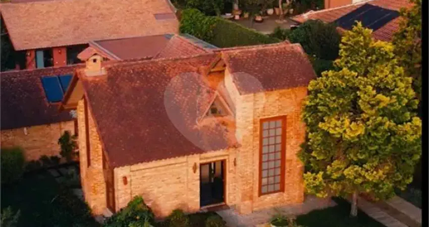 Terreno em condomínio fechado à venda no Granja Viana, Cotia 