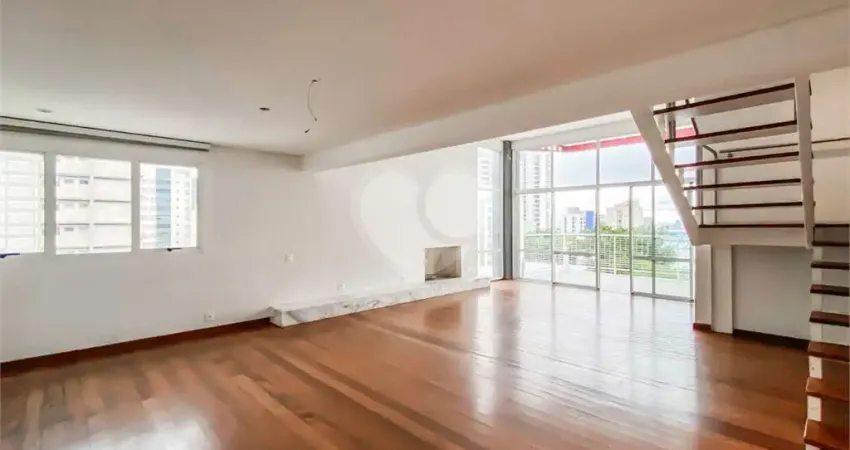 Cobertura com 2 quartos para alugar na Vila Madalena, São Paulo 