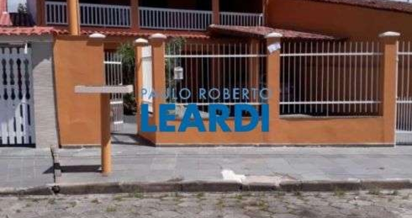 CASA ASSOBRADADA - JARDIM SANTA TEREZINHA (SUARÃO) - SP
