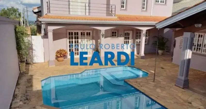 Casa com 3 quartos à venda no Jardim Itaperi, Atibaia 