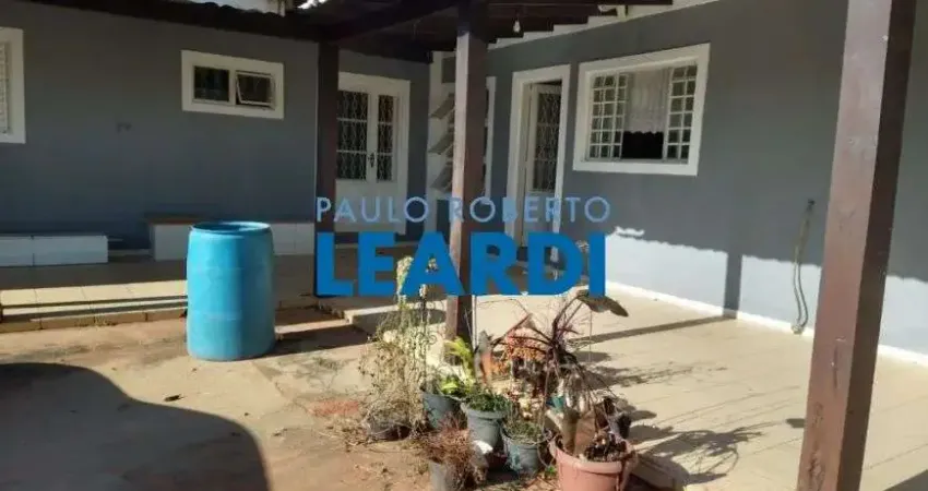 Chácara / sítio com 3 quartos à venda no Jardim Estância Brasil, Atibaia