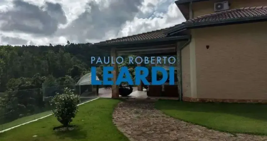 Casa com 4 quartos para alugar no Pinheiral I, Atibaia 