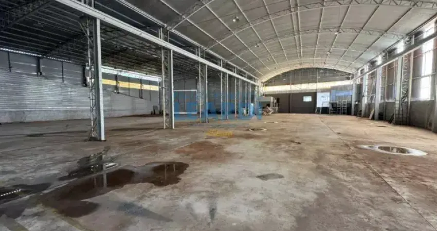 Excelente galpão no jardim dos pinheiros  área total construída de 2.127,97 m²