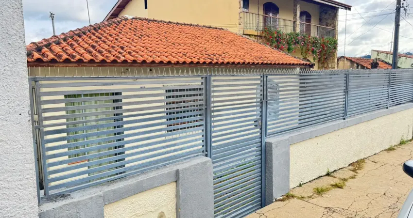 Excelente casa disponível para locação no centro de atibaia!