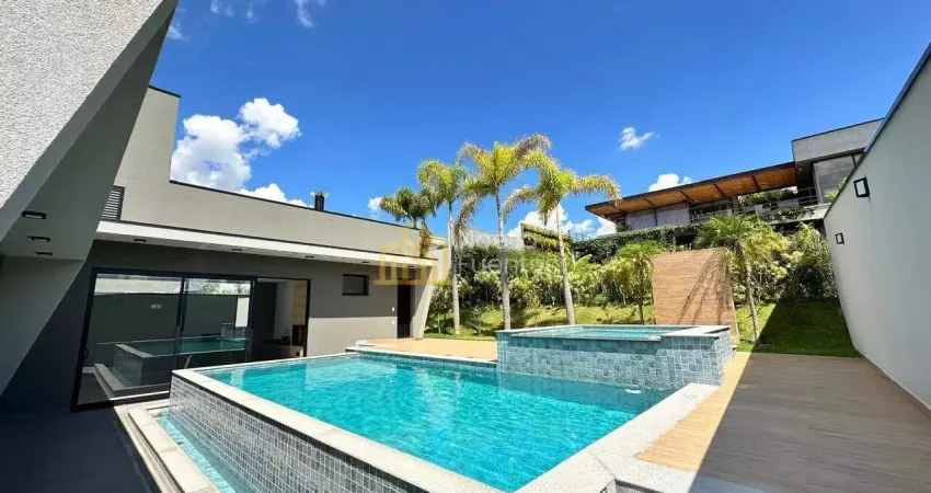 Belíssima casa disponível para venda e locação em Condomínio de Alto Padrão em Atibaia!