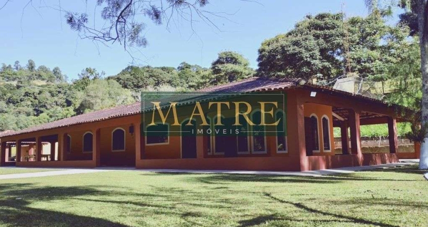 Linda chácara com 26.000 metros