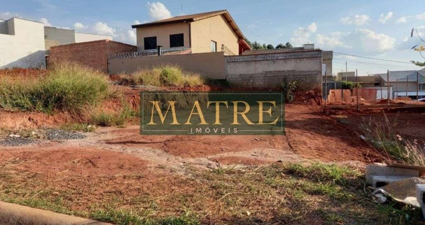 Terreno com terraplanagem