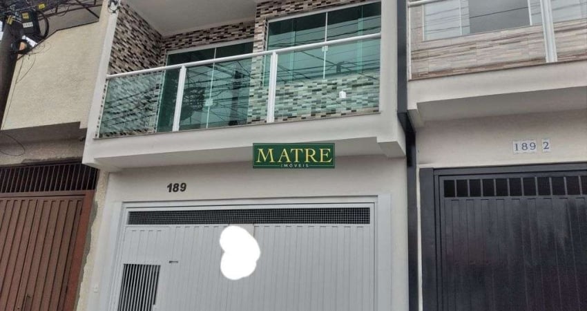 Casa tipo sobrado para locação com 2 dormitórios sendo 1 suite