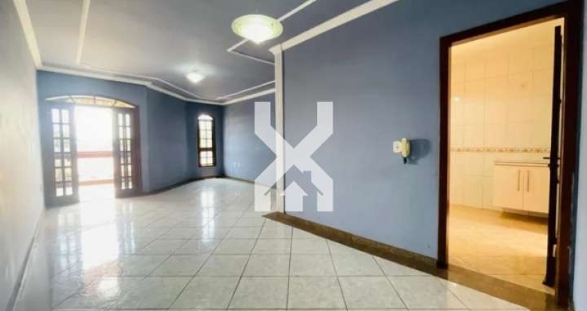Casa geminada à venda, 3 quartos, 1 suíte, 4 vagas, Planalto - Belo Horizonte/MG