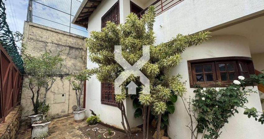 Casa à venda, 3 quartos, 1 suíte, 4 vagas, Fernão Dias - Belo Horizonte/MG