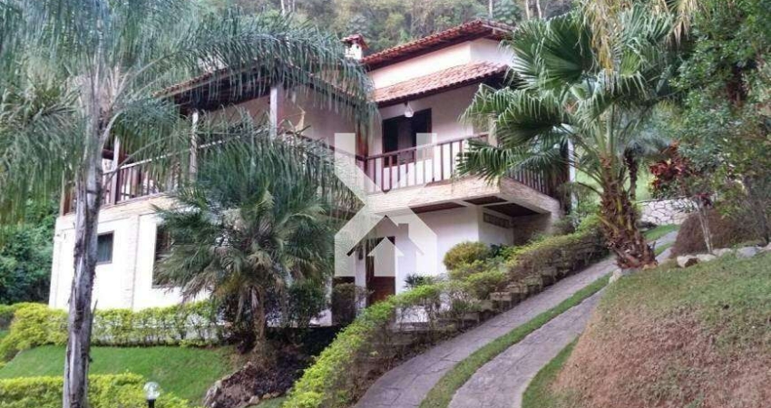 Casa à venda, 5 quartos, 5 suítes, 3 vagas, Centro - Rio Acima/MG